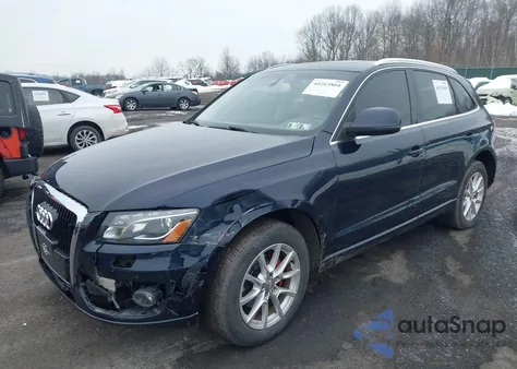 2010 Audi Q5 3.2 Premium из США, поврежденный, VIN WA1VKAFP3AA068986